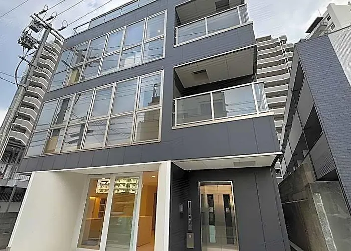 9 Hotel Tenjin